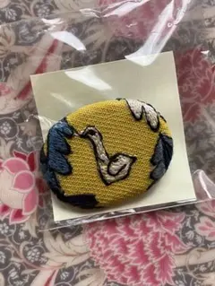 thank you very badge ブローチ ミナペルホネンのサムネイル
