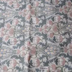 Munsell Collection花柄綿生地 110x105 cm