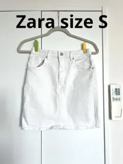 zara ミニスカート