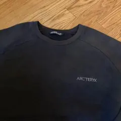 ARC'TERYX ワードエンブレムクルー スウェット ラグラン ブラック Mのサムネイル