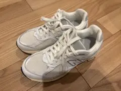 美品 New Balance M2002RIA ホワイト