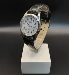 【状態良好の美品・ソーラー・ベルト新品】シチズン エコ・ドライブ ホワイト文字盤のサムネイル