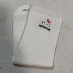 サンリオ　ガチャガチャ　ルーズソックス風ペットボトルカバー　ハローキティさ