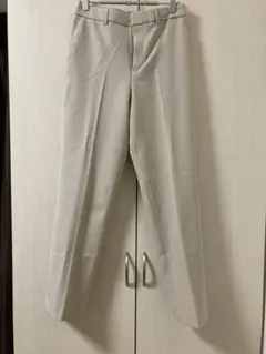 UNIQLO ユニクロ 感動スリムパンツ ベージュ Sサイズ