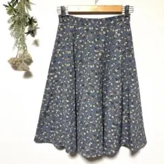 アースミュージック&エコロジー｜花柄フレアスカート｜膝丈｜Aライン｜水色｜M｜