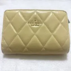kate spade 二つ折り財布 キルティング レザーのサムネイル
