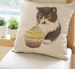 猫とカップケーキのクッションカバー　インテリア雑貨北欧