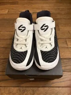 Jordan ルカ1 ホワイト/ブラック 16cm