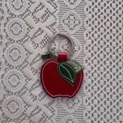 未使用級 COACH Apple Motif Glitter Keychain - メルカリ