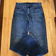 UNIQLO ユニクロ　レギュラーフィットストレートジーンズ