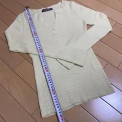 デプレ　ニット