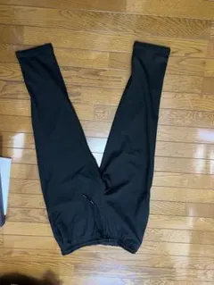 ZARA ドローコード付き ブラック チノパン Lサイズのサムネイル