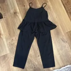 【美品】ブラックペプラムトップスとパンツセット　セットアップ　120サイズ
