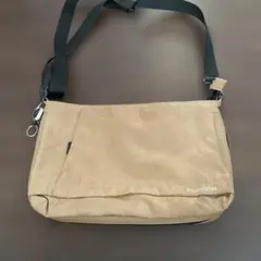 B.C.+ISHUTAL ショルダーバッグ ベージュのサムネイル