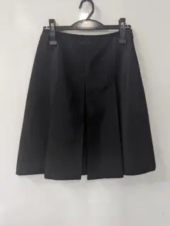 【美品】NEWYORKER　ボックスプリーツスカート　ブラックのサムネイル