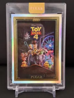 その他 Topps Pixar Gold ToyStory 4 WallArt /100 Introducing “Dipped in Gold,” starring your favorite Pixar