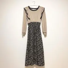 フリル付き 花柄 ロングワンピースM