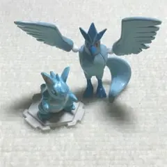 ポケモン　アクションフィギュア、フリーザー、ガシャポン
