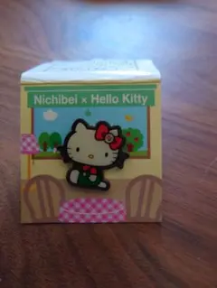 ピンバッジ　ハローキティ