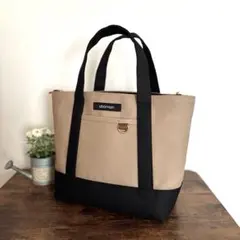 倉敷8号帆布あおりポケット付きトートバッグM マッシュルーム×ブラック