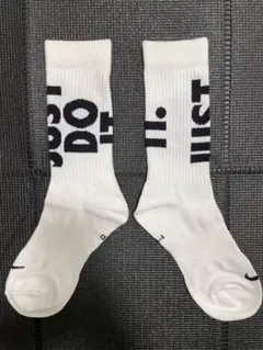 Item thumbnail for item f6fbd68d-be62-4095-99a2-49110e9f016f