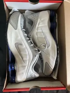 NIKE Shox r4 swag drip 値下げあり　箱付きのサムネイル