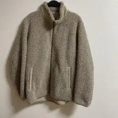 ベージュ フリースジャケット