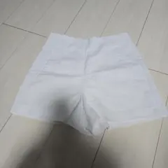 ZARA ホワイト ハイウエスト ショートパンツ Sサイズ