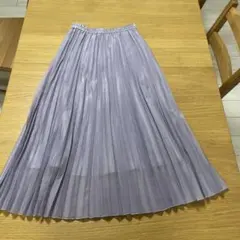 【ジーユー】GU オーガンジープリーツスカート ロング Sサイズのサムネイル
