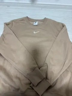 NIKEトレーナーのサムネイル