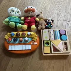 アンパンマン 知育玩具 木製積み木　ぬいぐるみ　まとめ売り