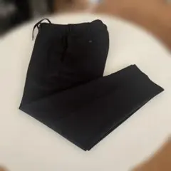 GU アンクル丈パンツ