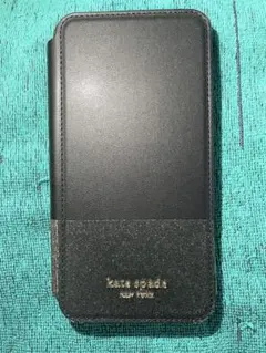 早い者勝ち　katespade iPhone11promax用