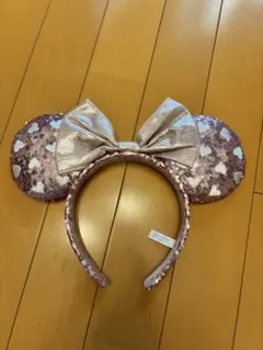 ディズニー　ミニー カチューシャ スパンコール　ピンク　ハート