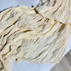 クリーム色 シフォン　布 テーブルクロス　テーブルランナー　ウェルカムスペース