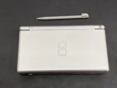 F5I152◆難あり◆ ニンテンドー DS Lite 本体 グロスシルバー