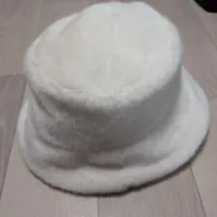 値下げ！ホワイト バケットハット ファー風素材　レディース