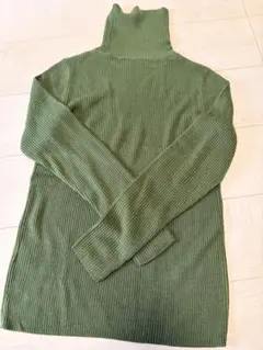 リブ編みオリーブグリーンセーター M