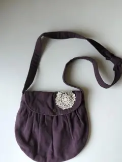 ハンドメイド　紫色のレース装飾ポシェット　子供用ポシェット