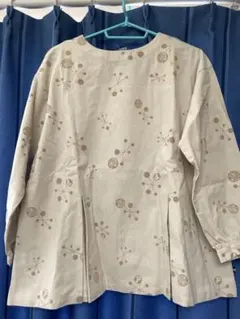 ドラッグストアーズ　新品タグ付き　シャツチュニック　香取ブタさん柄　花柄