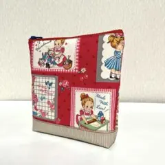SOLD◆ハンドメイド ポーチ 松山敦子 レトロ パッチワーク 柄 水色 いちご SOLD◇ハンドメイド ポーチ 松山敦子 レトロ パッチワーク 柄