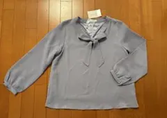 新品☆ グラシア（ハニーズ）のリボン付き細ストライプブラウス