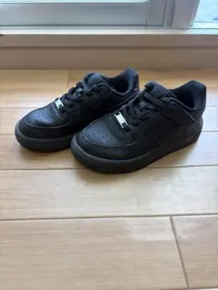 ナイキ（NIKE）フォース 1 イージーオン（Force 1 EasyOn）