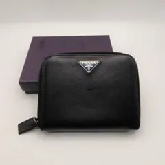 ✨PRADA プラダ M606 スパッツォラート 二つ折り財布 箱付✨ ✨PRADA プラダ M606 スパッツォラート 二つ折り財布 箱付✨ - メルカリ