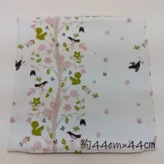ハンドメイド クッションカバー 花と動物のプリント 約44cm