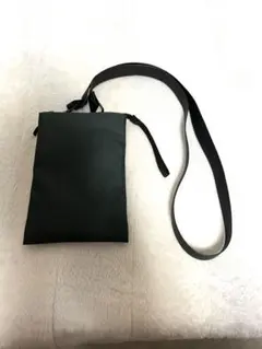 無印良品　ミニサコッシュ　ダークグリーン