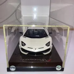 ランボルギーニLamborghini アヴェンタドールSVJ 1/18 MR
