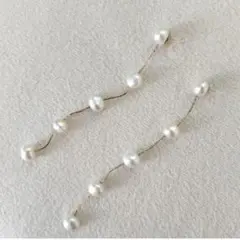 美品！5連８ミリ淡水パールノンホール樹脂ピアス 金属アレルギーイヤリング揺れる