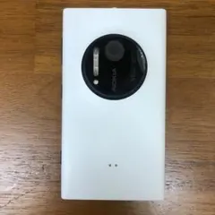 Nokia Lumia 1020 本体 白(win10mobile)+黒カバー