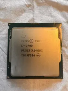 Intel Core i7-9700 CPU 本体
